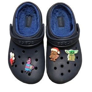 Classic Navy Fleece Lined Crocs